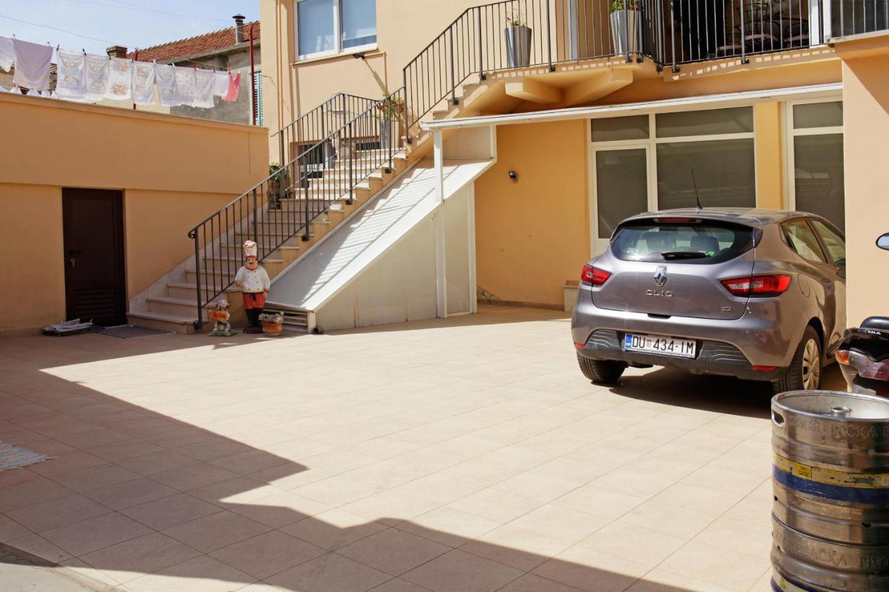 Sunshine Apartment Doda Vela Luka Ngoại thất bức ảnh