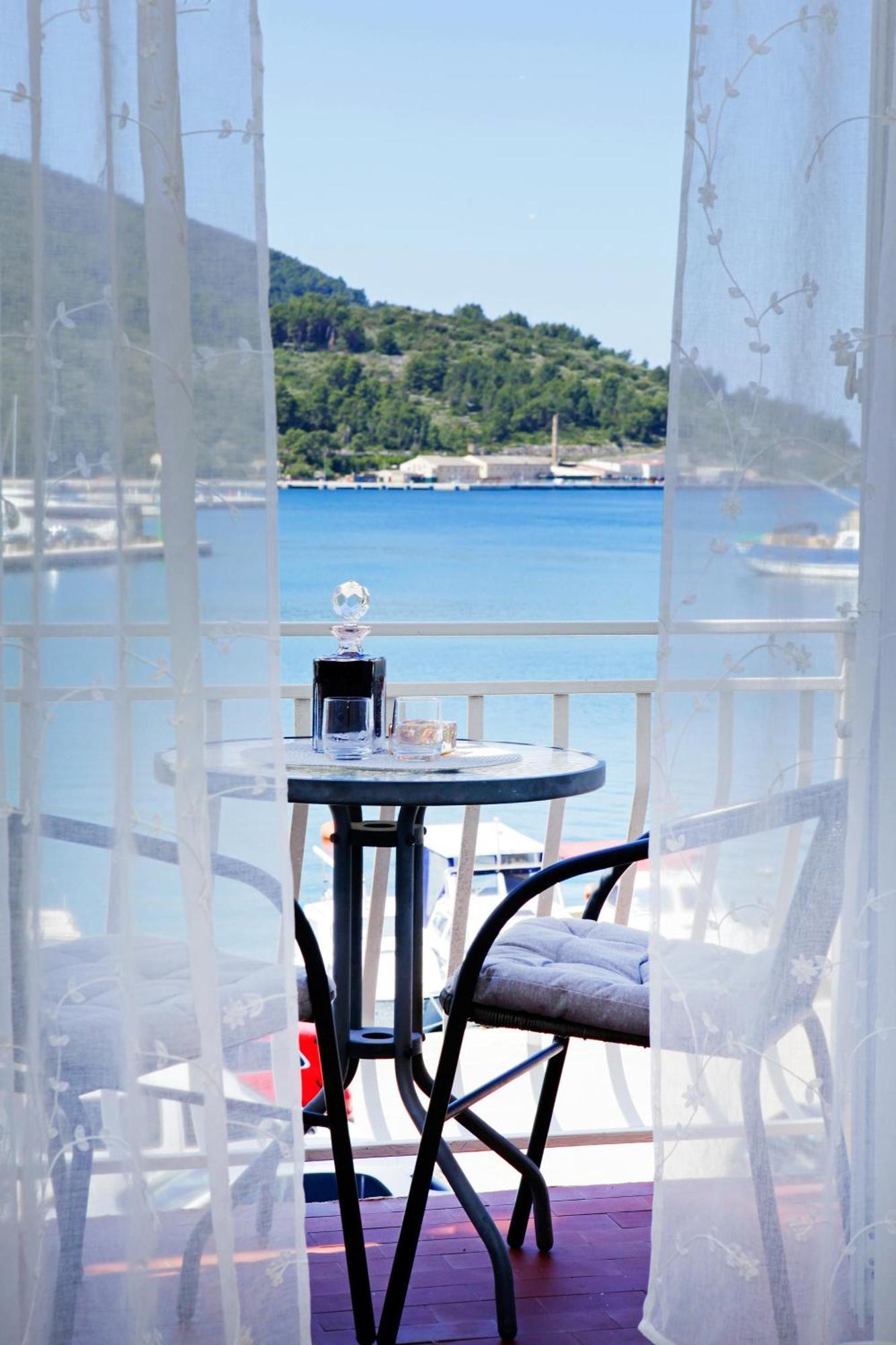 Sunshine Apartment Doda Vela Luka Ngoại thất bức ảnh