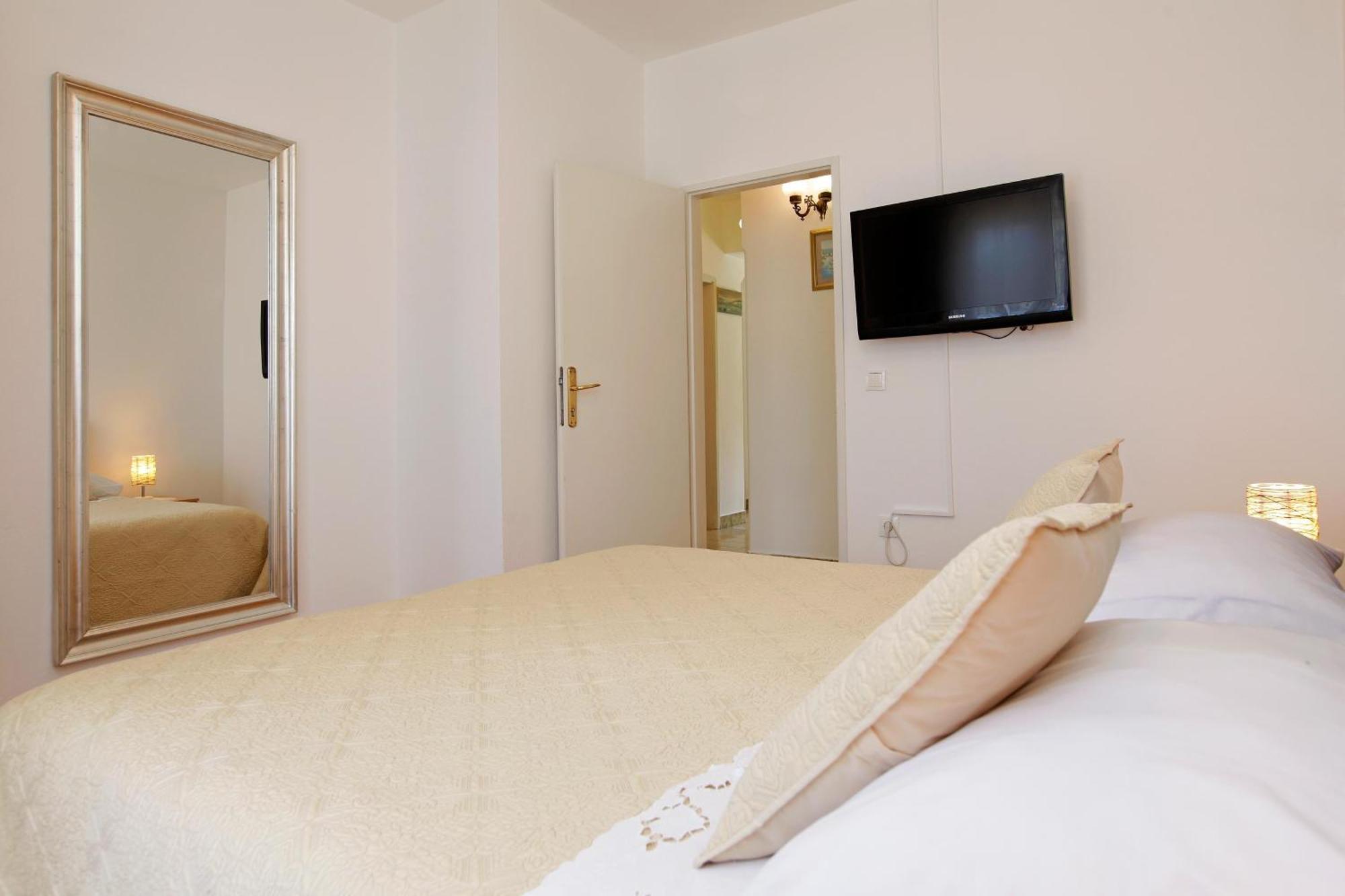 Sunshine Apartment Doda Vela Luka Ngoại thất bức ảnh
