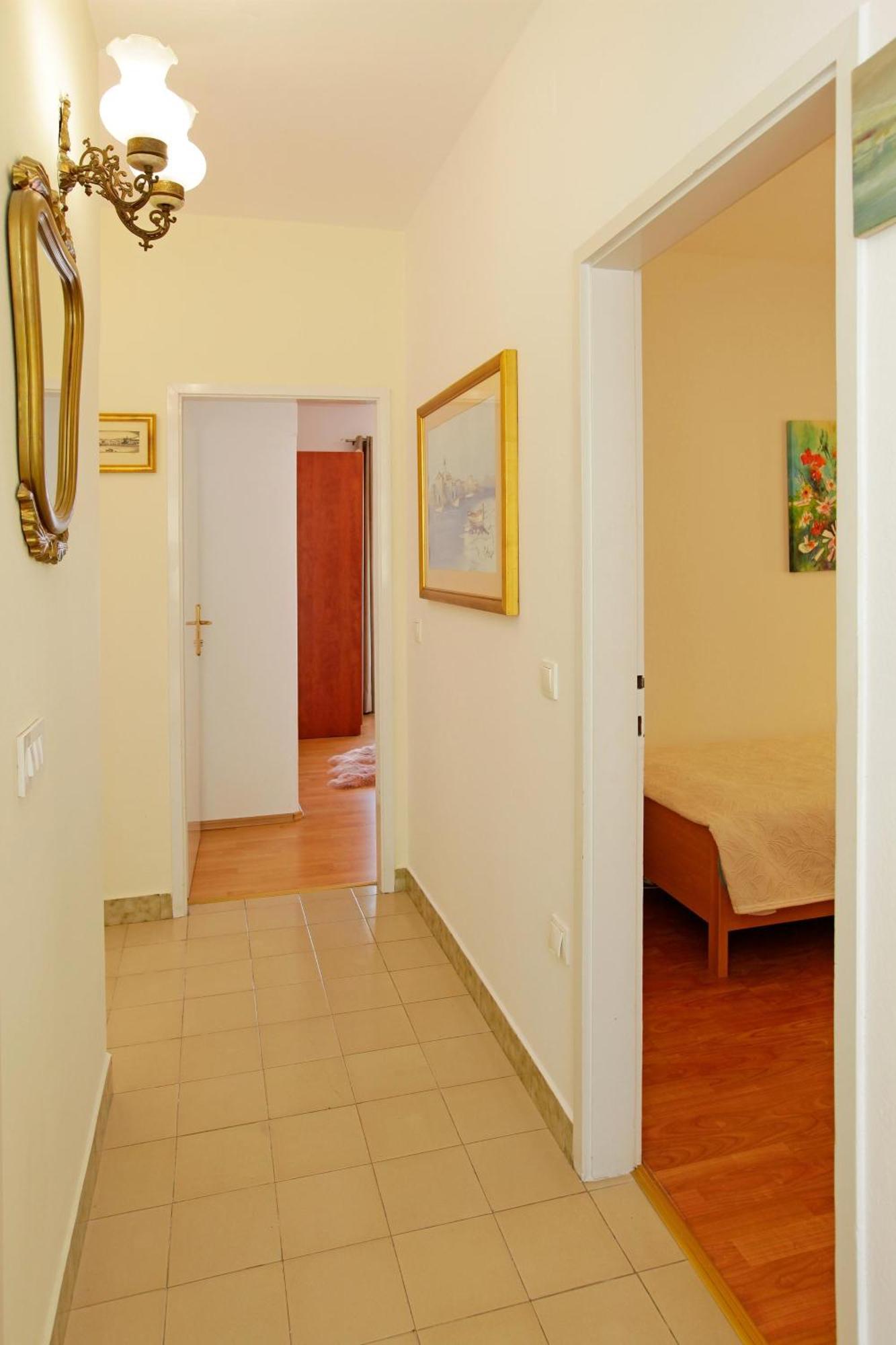 Sunshine Apartment Doda Vela Luka Ngoại thất bức ảnh
