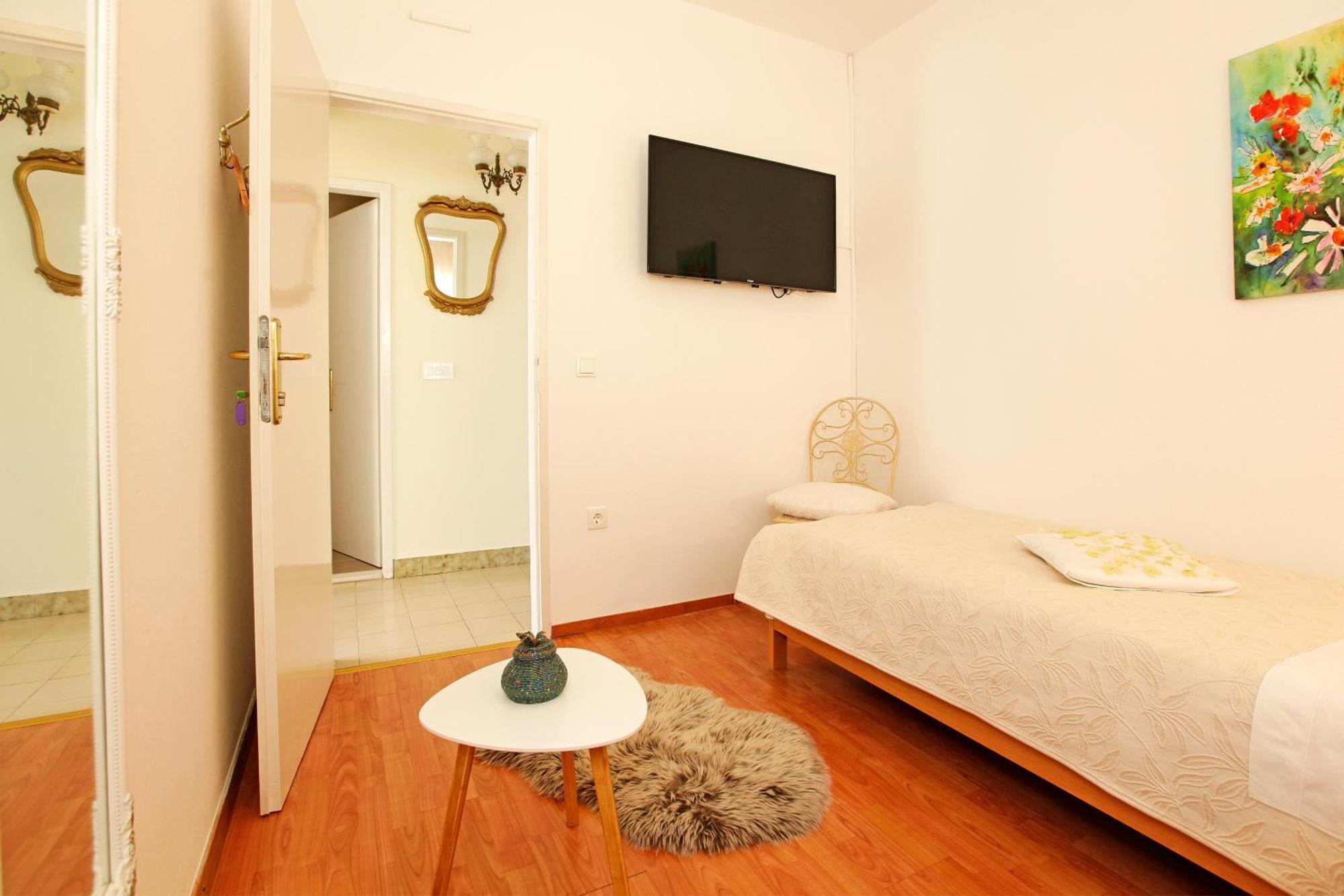 Sunshine Apartment Doda Vela Luka Ngoại thất bức ảnh